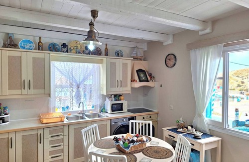 Finiki Apartment | Captain Elias House -Ideal vacations