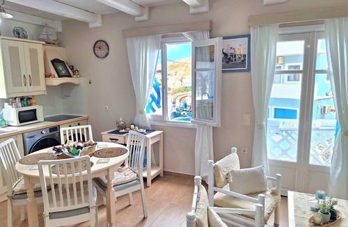 Finiki Apartment | Captain Elias House -Ideal vacations