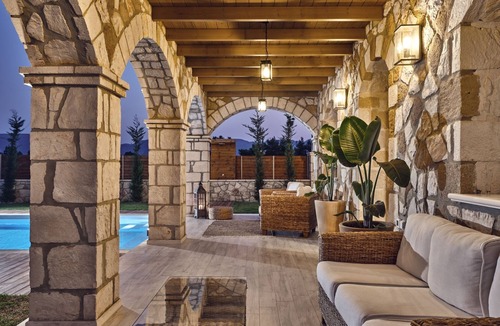 Gaitanion House | Casa di Pietra - 4 Bedroom Villa with Private Pool