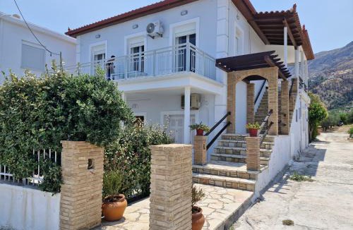 Xylokastro-Evrostina Apartment | Casa Limone