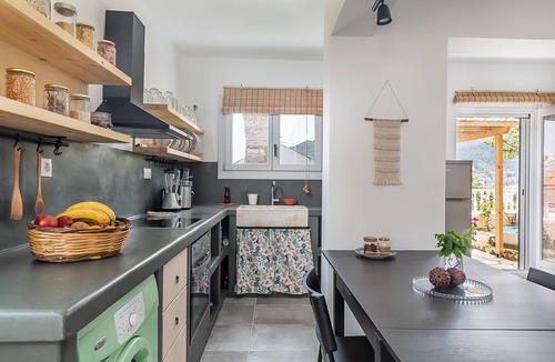 Skopelos House | Casa Naturale