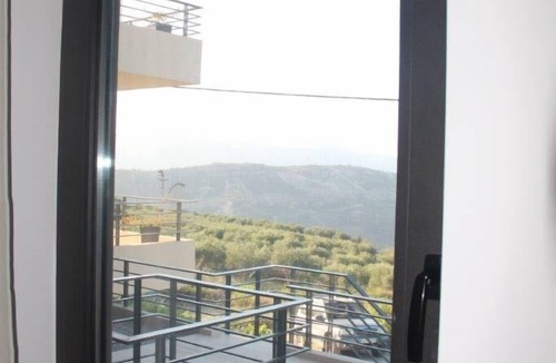 Petrokefalo House | CASA TALI VILLA - modern, stylish villa with pool