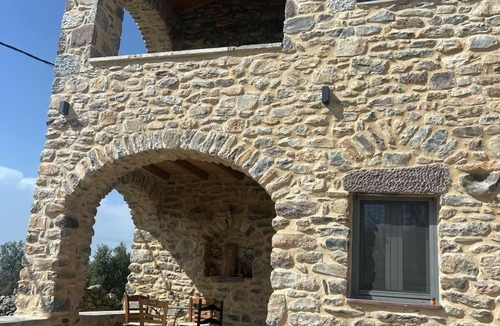 Thalames Apartment | Charming 2-bedroom apartment with WiFi, AC in lovely Nomitsi