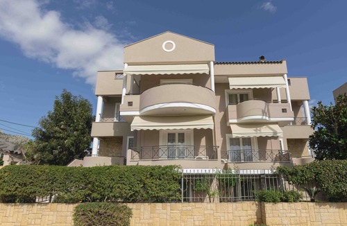 Nea Makri Condo | Charming beach home next to crystal waters