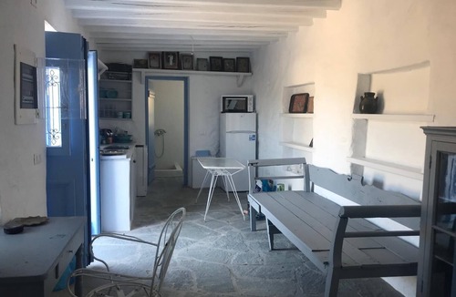 Sifnos House | Charming Cycladic Farm