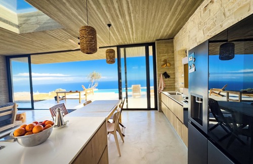 Agia Pelagia Villa | Chic villa with dream sea views