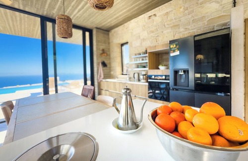 Agia Pelagia Villa | Chic villa with dream sea views
