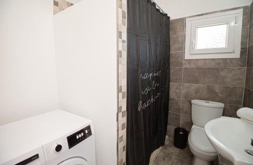 Liapades Apartment | Chrysanthi's house