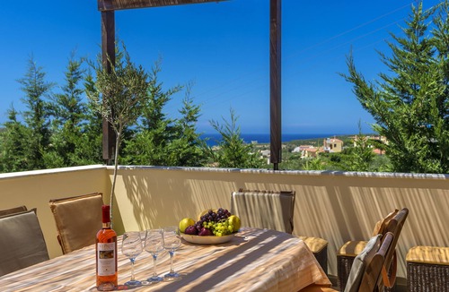 Asteri Villa | Citrus villa - Private pool-Family friendly- 5' from Beach-Close to attractions