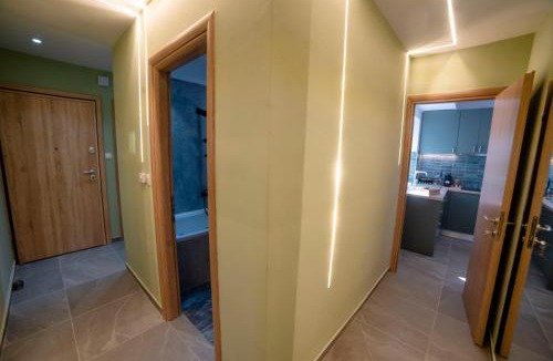 Thessaloniki Apartment | Coloris Viridis room
