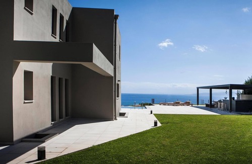 Leivathos Villa | Contemporary Seafront Villa, A/C, Private Pool, Steam Room, Sauna, Gym, Amazing Views - Near Spartia