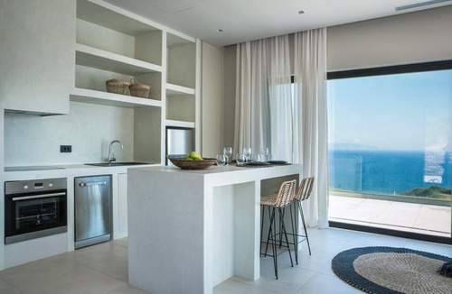 Leivathos Villa | Contemporary Villa, A/C, Private Pool, Magnificent Panoramic Sea View - Just 5mins drive to Beach!