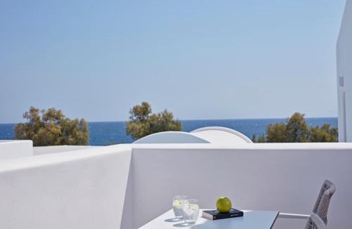 Kamari Resort | Costa Grand Resort & Spa