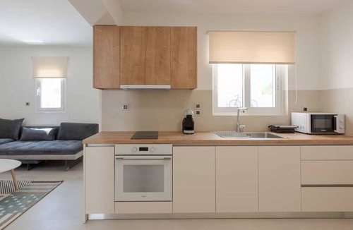 Kato Assos House | Costa Vasia Suites & Apartments