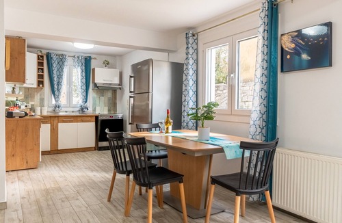 Gaios House | Country House 'Serenity' with Private Terrace, Wi-Fi, and Air Conditioning