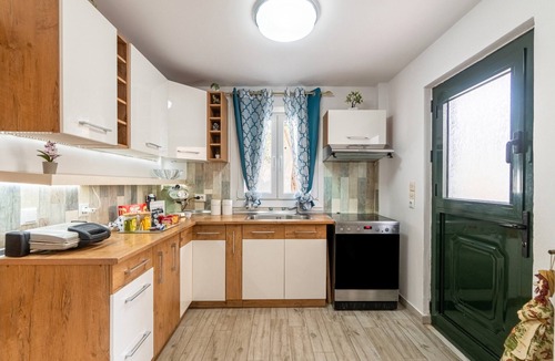 Gaios House | Country House 'Serenity' with Private Terrace, Wi-Fi, and Air Conditioning