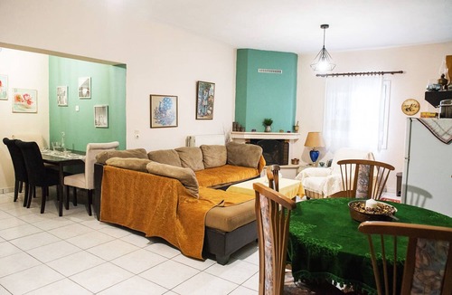Mavromati House | Cozy 2 bedroom house in Trikala