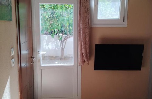 Evosmos Apartment | Cozy apartment in thessaloniki (1)