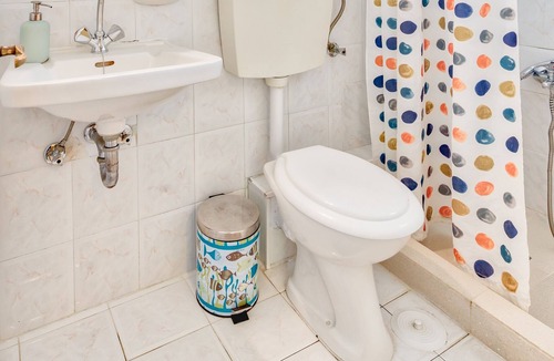 Amoudi Apartment | Cozy family apartments at seaside hotel