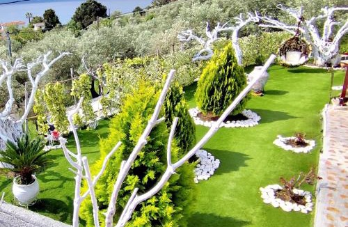 Aidhipsos Apartment | Cozy House with Amazing View and Unique Outdoor!