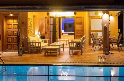 Mikri Mantineia House | Cozy Small Smart villa with private pool near the sea- Mikri Mantineia Kalamata