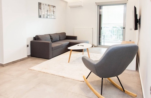Goudi Apartment | Cozy, spacious apartment in Zografou
