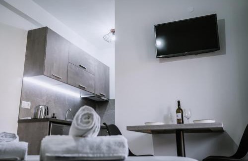 Ierissos Apartment | Crystal Studios
