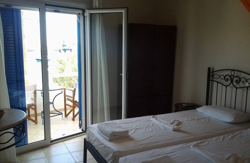 Livadi Hotel | Cyclades Hotel Serifos