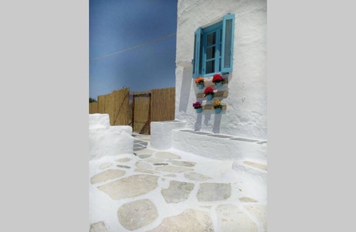 Paros House | Danae cycladic house, est 1880!