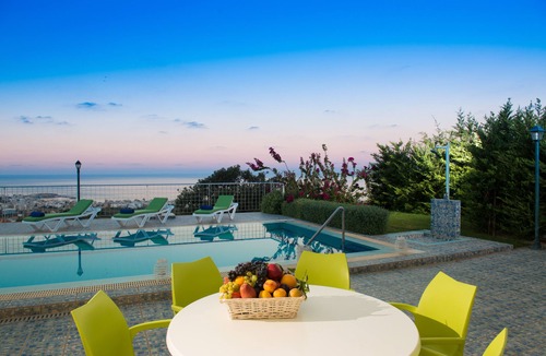 Koutouloufari Villa | Danae's Luxury Villas