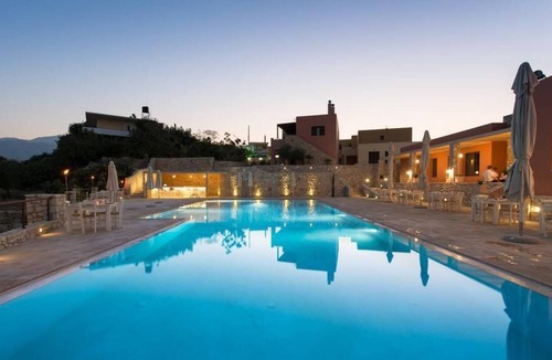 Exopoli House | Daphne - Peace, Nature & Privacy
