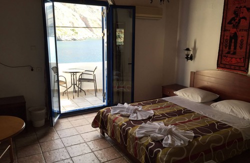 Loutro Hotel | Daskalogiannis Hotel