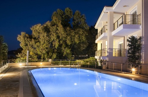 Karavomylos Villa | Deluxe Kefalonia Apartment | 1 Bedroom | Apartment Thalassa | Tranquil Location.