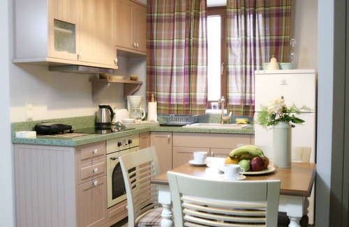 Asites Apartment | Deluxe One Bedroom Apartment