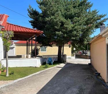 Gomfoi House | Dimitra's House