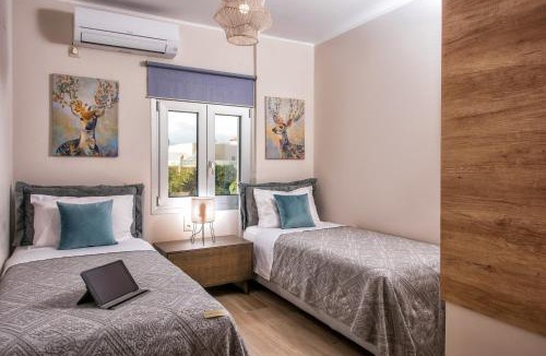 Kokinos Pirgos House | Dione Villa