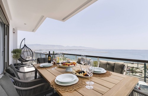 Mikrolimano Apartment | Divine Residence, a SeaView Retreat