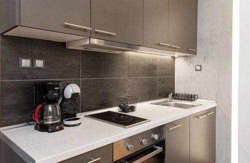 Thessaloniki City Centre Apartment | downtown architects apartment