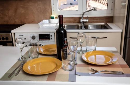 Lavreotiki Apartment | Downtown Lavrio Port Cozy Apt