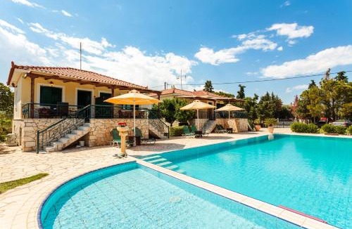 Paralio Astros Apartment | Dukes Poolside Houses