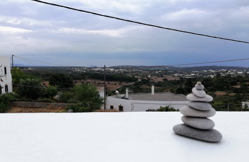 Kithira House | EASY LIVING - The beauty of simplicity!