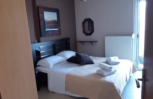 Thessaloniki Apartment | Eclectic Apartment, free parking