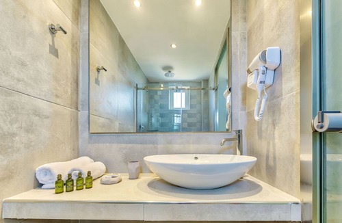 Agia Marina Hotel | Ecoresort Zefyros