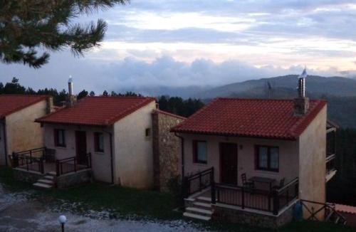 Polygyros House | Elatodasos