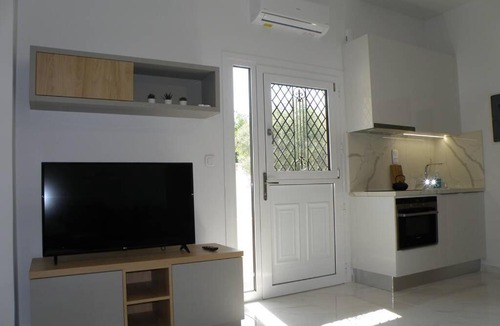 Gazi Apartment | Elegance comfort flat close to the sea