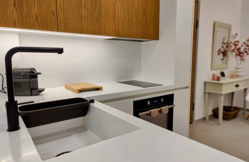 Agia Varvara Apartment | Elpis' cozy & luxury apartment