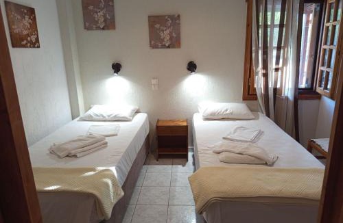 Stafylos Apartment | Elsa Stafilos