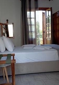 Stafylos Apartment | Elsa Stafilos