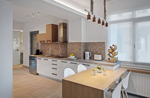 Halepa Villa | Elvina City Maizonette House with private solar heated pool