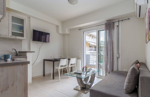 Ampelokipoi Apartment | Elvita Apartments 3